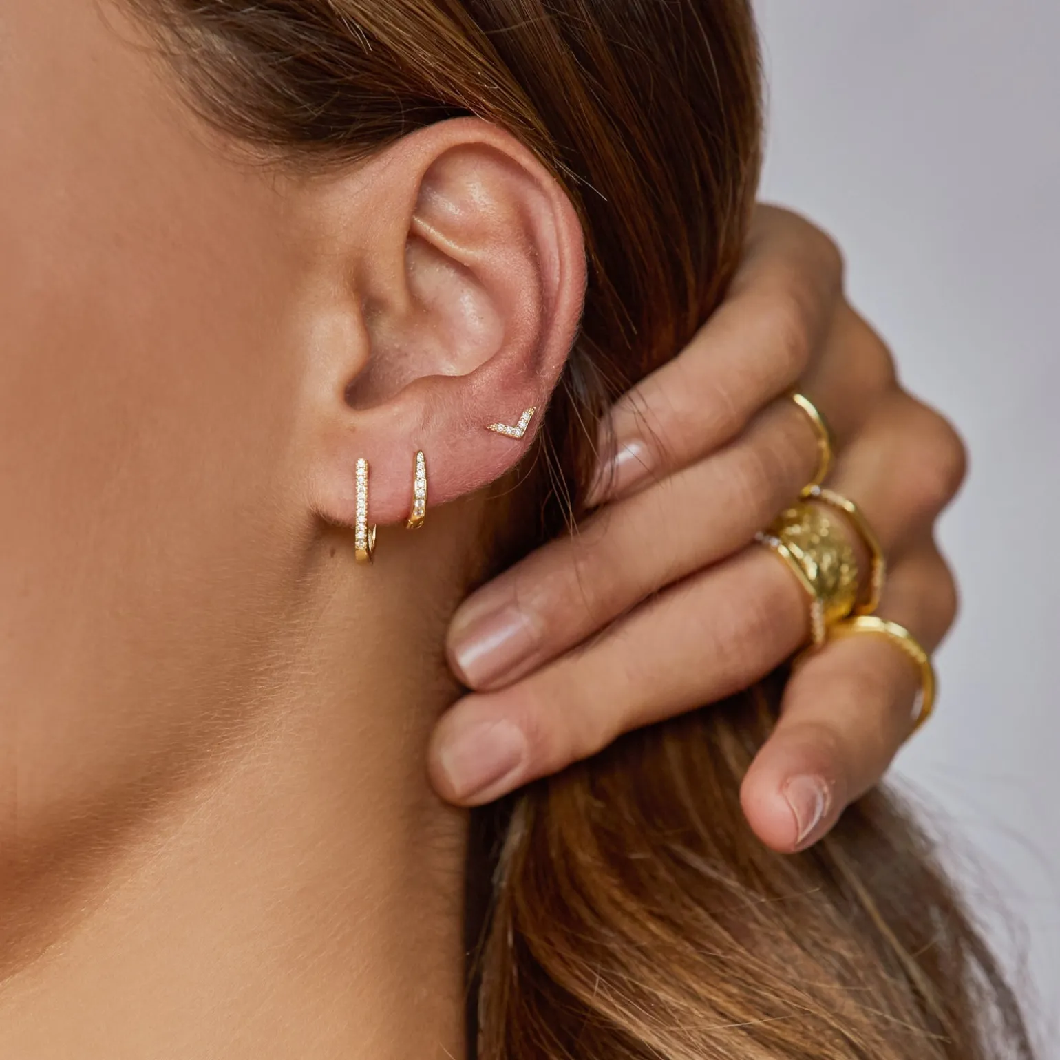 Arrow Gold and Zircon Stud Earrings