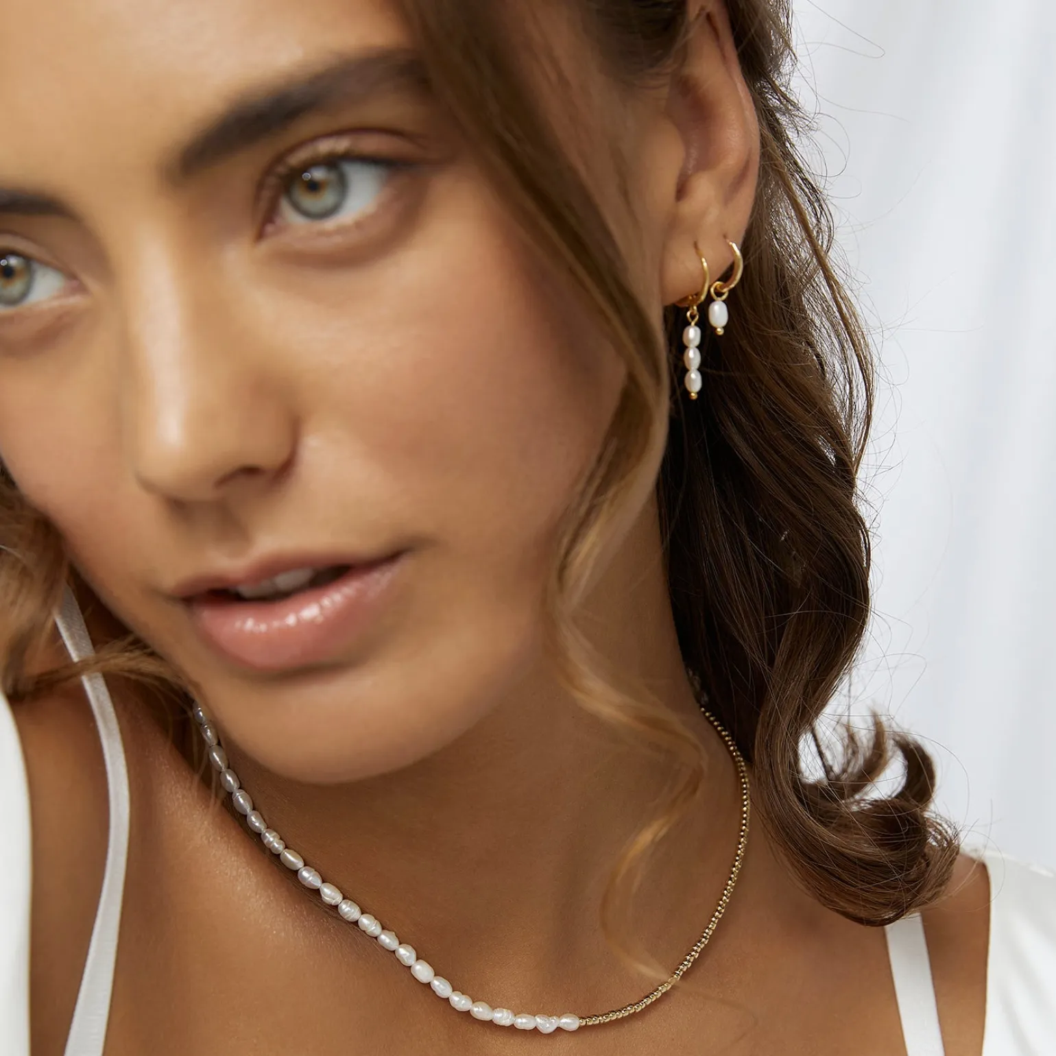 Cordelia Pearl Earrings