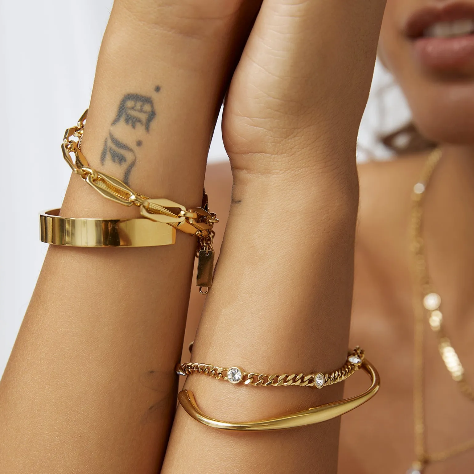 Leo Gold Bracelet