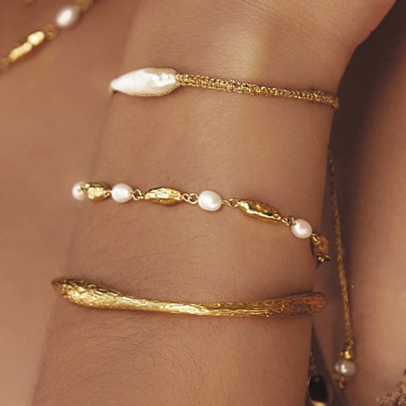 Mimi Pearl and Gold Bracelet