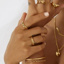 Minnie Gold Ring