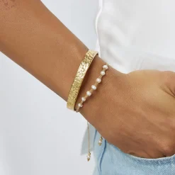 Safi Pearl and Gold Bracelet