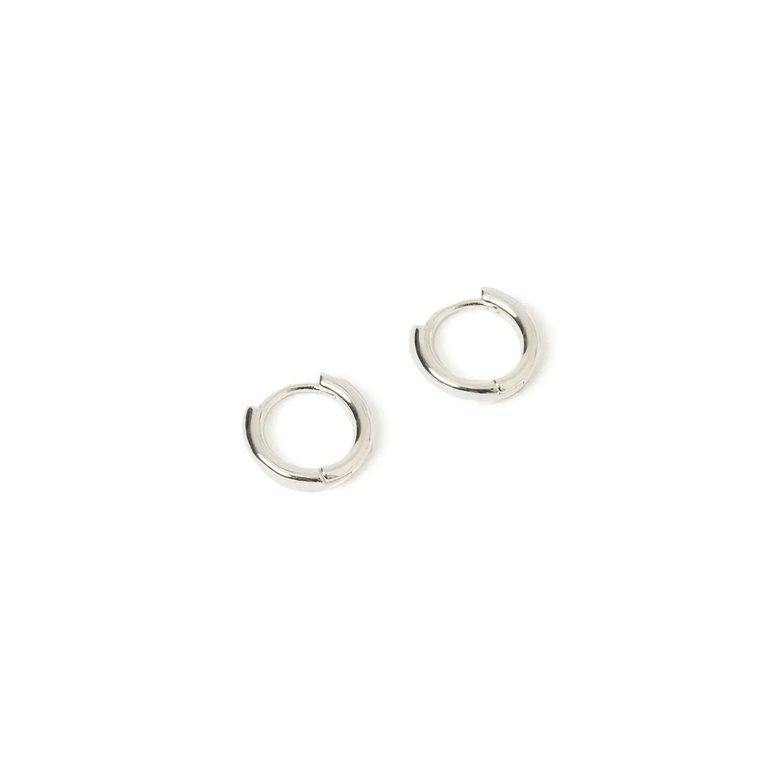 Shia Silver Huggie Earrings